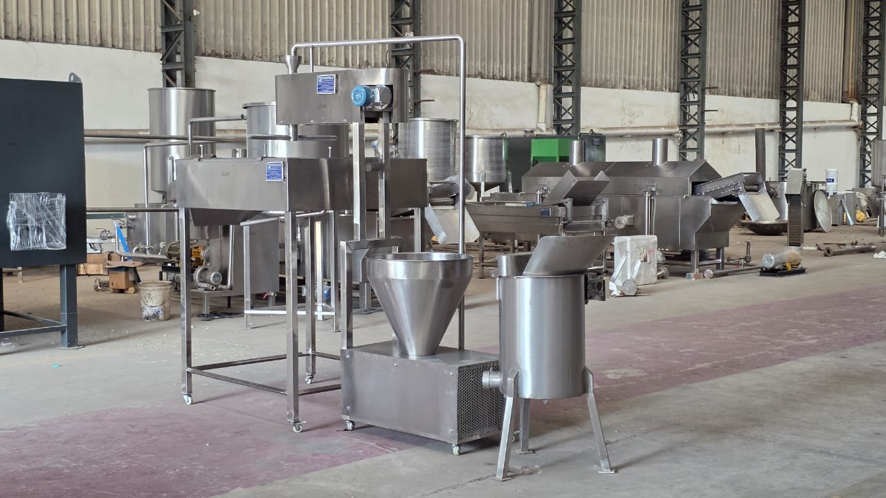 Automatic Besan Boondi Making Machine (Boondi Dana Maker Equipment). Production line of the high-capacity Namkeen Boondi Forming Machine used for commercial Kara Bundi production.
