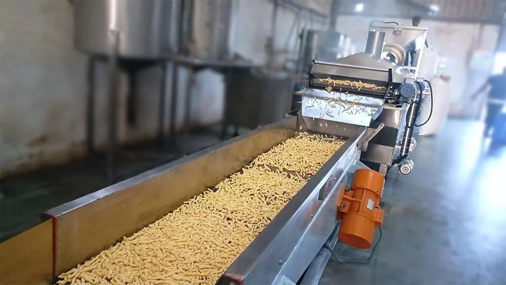 Kurkure Making Machine, Fryums Extruder Machine Manufacturer, Supplier in Ahmedabad, Gujarat, India